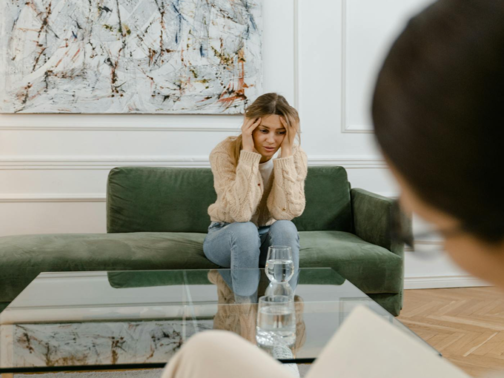 Psychologist vs Therapist for Anxiety