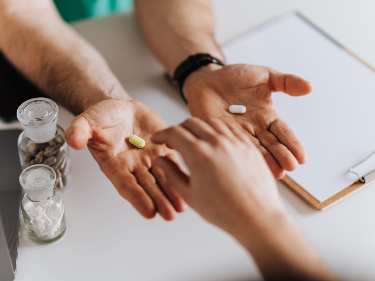 Can Therapists Prescribe Medication Online?